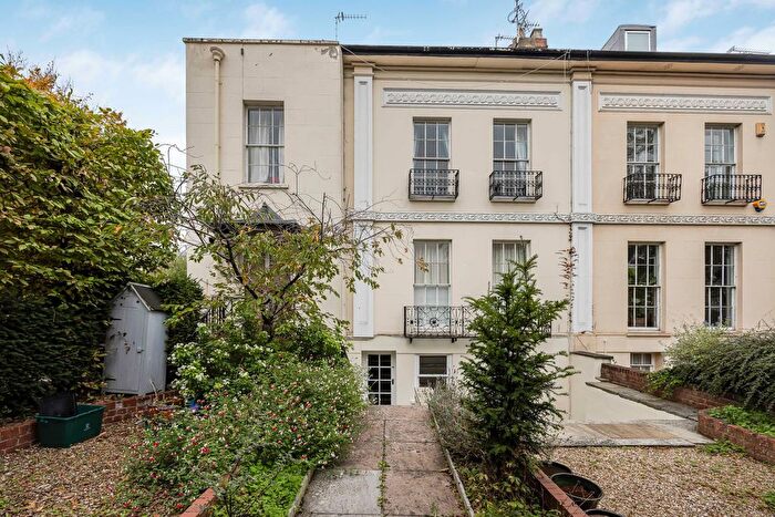 2 Bedroom Flat For Sale In Park Place, Cheltenham, Gloucestershire, GL50
