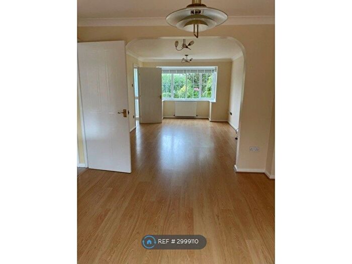 4 Bedroom Detached House To Rent In Belton Road, Peterborough, PE2