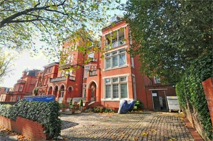 4 Bedroom Flat To Rent In Fitzjohns Avenue, Hampstead, NW3