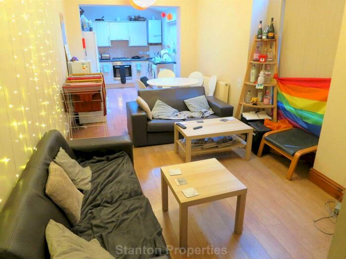 5 Bedroom Terraced House To Rent In &#; Pppw. Richmond Road, Fallowfield, M14