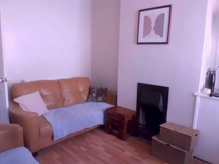 2 Bedroom House To Rent In George Road, Selly Oak, B29