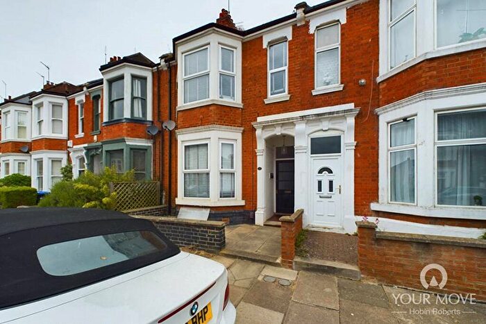 1 Bedroom Flat To Rent In Birchfield Road, Abington, Northampton, NN1