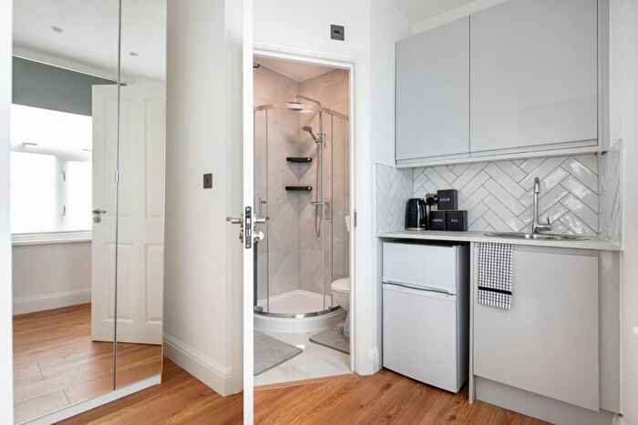 Studio To Rent In Crown Terrace, Cricklewood- All Bills Included, NW2