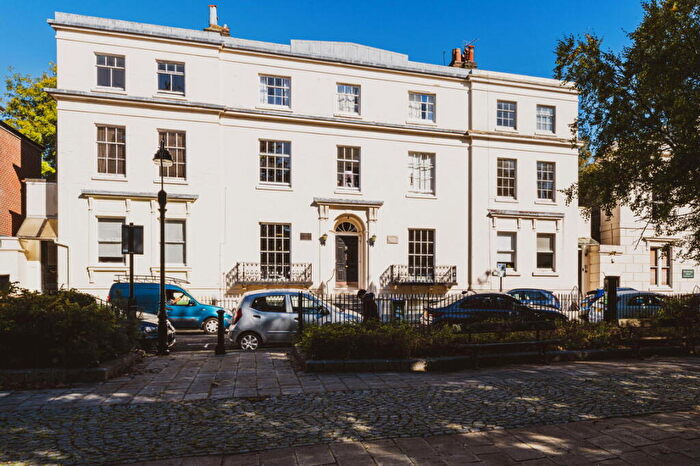 2 Bedroom Flat To Rent In Rockstone Place, SO15