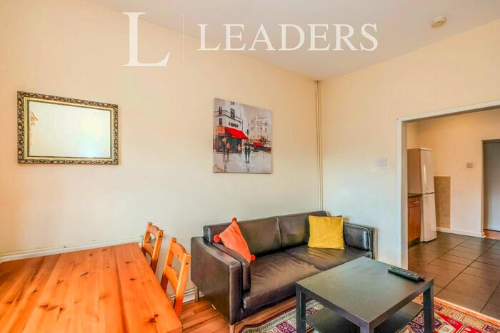 4 Bedroom Terraced House To Rent In Walmer Road, PO1