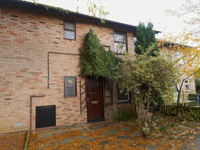 3 Bedroom Terraced House To Rent In Abercorn Place, Cambridge, CB4