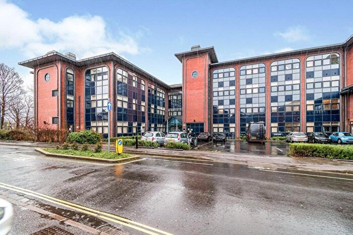 1 Bedroom Flat To Rent In Millbrook Road East, Southampton, Hampshire, SO15