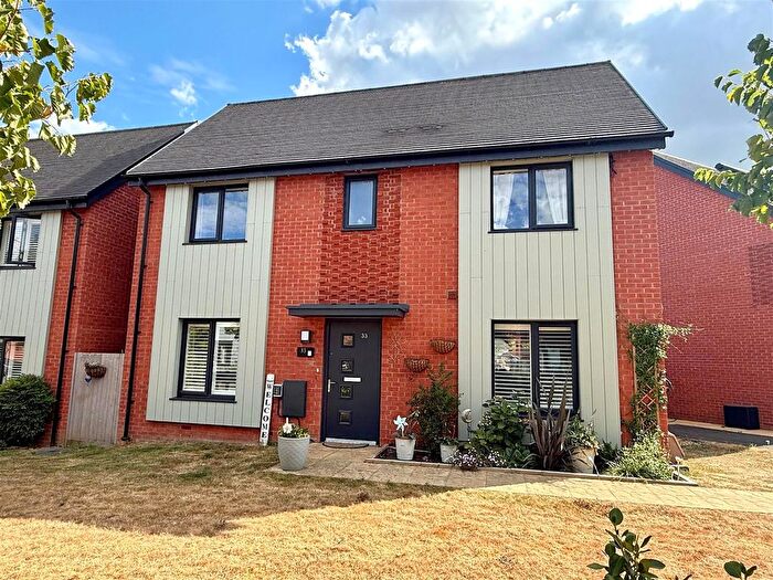 3 Bedroom Detached House For Sale In Brunel Way, Whiteley, PO15