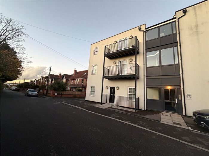 2 Bedroom Flat To Rent In Monmouth Road, Pill, Bristol, BS20