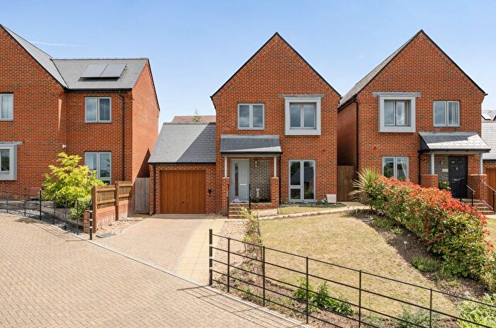3 Bedroom Detached House For Sale In Ash Drive, West End, Southampton, Hampshire, SO30