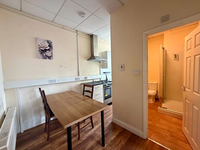 1 Bedroom Flat To Rent In Clarkegrove Road, Sheffield, S10