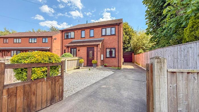 2 Bedroom Semi-Detached House For Sale In School Lane, Bonby, Brigg, DN20