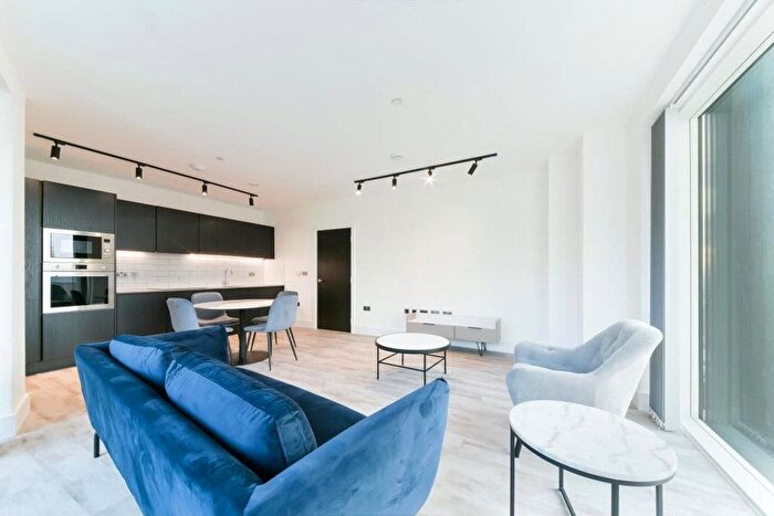 2 Bedroom Flat To Rent In Icon Tower, Portal Way, Acton, W3