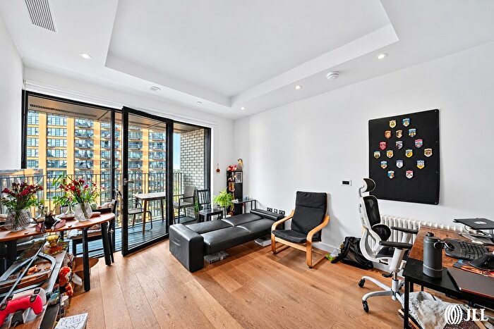 1 Bedroom Flat For Sale In City Island Way, London, E14