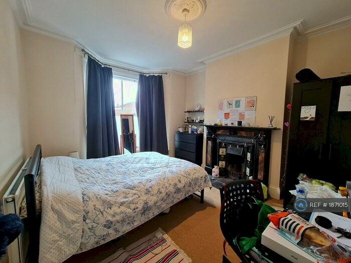 6 Bedroom Terraced House To Rent In Albany Road, Birmingham, B17