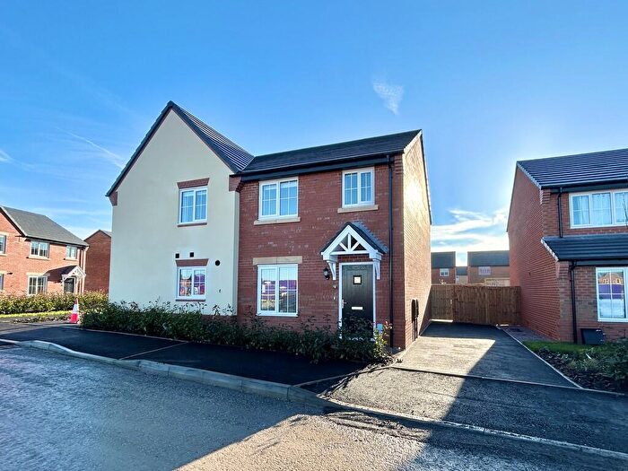 3 Bedroom Semi-Detached House To Rent In Tamerlane Road, Crewe, Cheshire, CW1