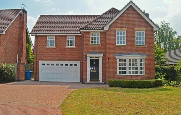 5 Bedroom Detached House To Rent In Woodhall Park, Beverley, HU17