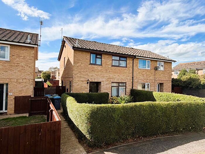 3 Bedroom House For Sale In Weir Place, Kirton, IP10
