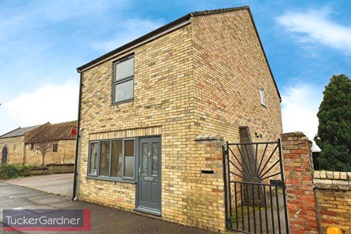 2 Bedroom Property To Rent In Church Street, Ely, CB7