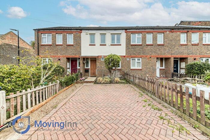 3 Bedroom Terraced House For Sale In Hamilton Road, Dulwich, SE27