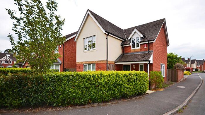 3 Bedroom Detached House To Rent In Harrow Way, RG41