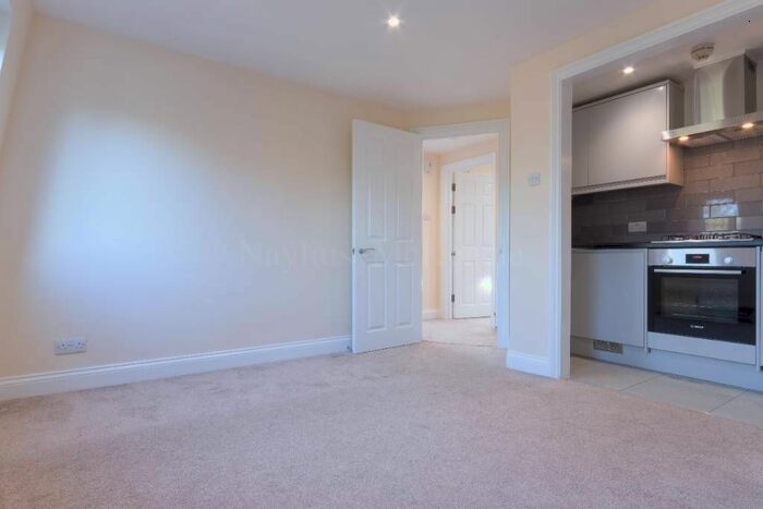 1 Bedroom Flat To Rent In Haverstock Hill, Belsize Park, Belsize Park, NW3