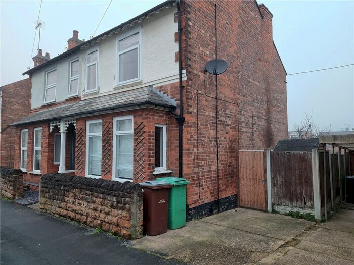 3 Bedroom Semi-Detached House To Rent In Percival Road, Nottingham NG5