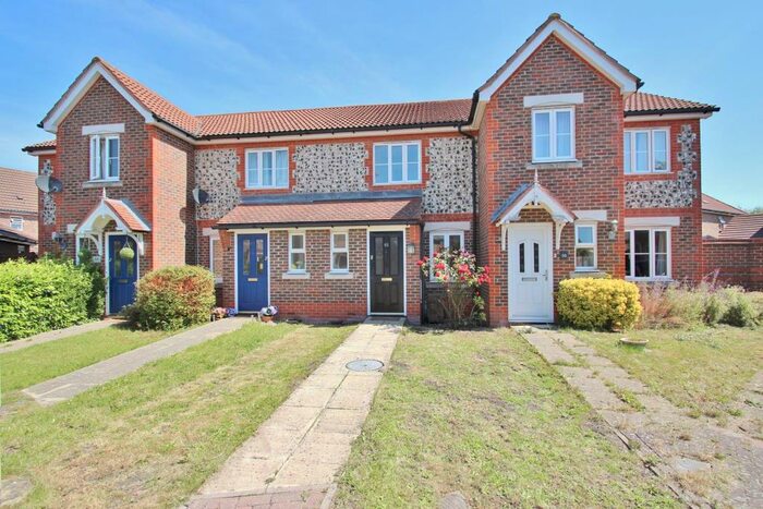 2 Bedroom Terraced House To Rent In Bowmont Water, Didcot, OX11