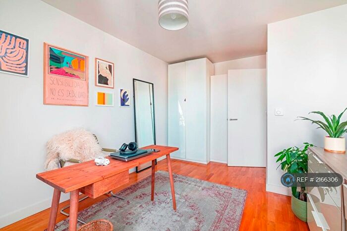 2 Bedroom Flat To Rent In Holloway Rd, London, N7