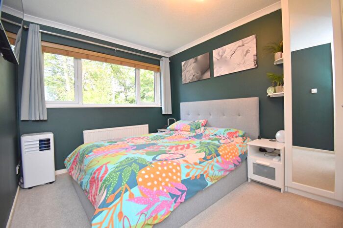 3 Bedroom End Terrace House For Sale In Hazel Walk, Biggleswade, SG18