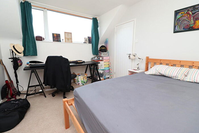 2 Bedroom Detached House For Sale In Fiskerton Road, Cherry Willingham, Lincoln, LN3