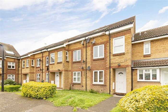1 Bedroom Flat To Rent In Abingdon Close, Bermondsey, SE1