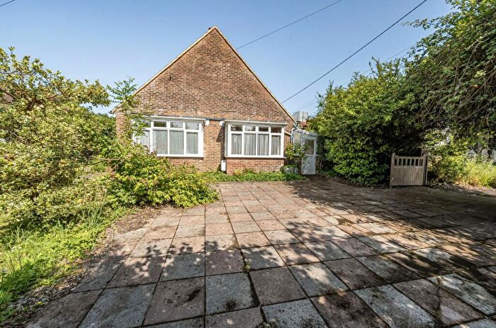 3 Bedroom Bungalow For Sale In Shripney Road, Bognor Regis, West Sussex, PO22