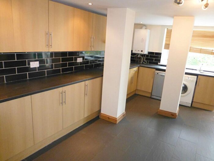 7 Bedroom House To Rent In Hirwain Street, Cathays, CF24