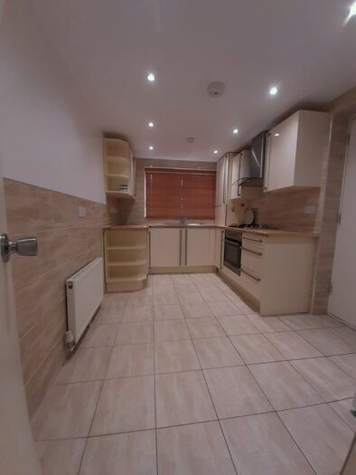 3 Bedroom Flat To Rent In Danes Gate, Harrow, HA1