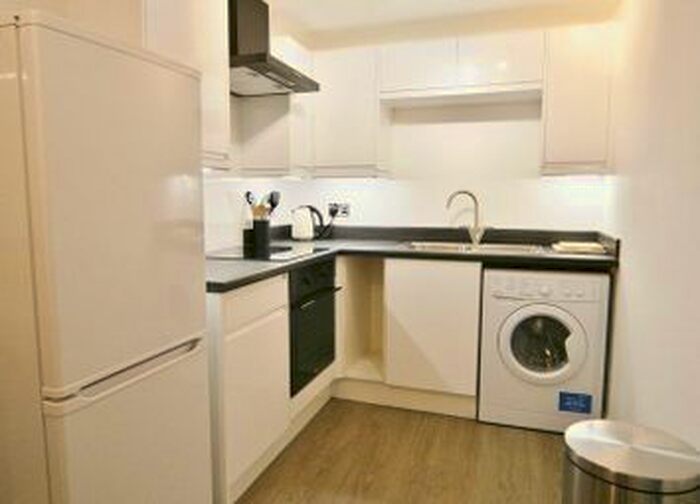 2 Bedroom Flat To Rent In Clarence Parade, Cheltenham, GL50