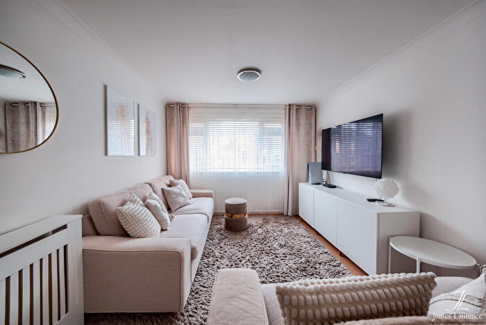 2 Bedroom Apartment For Sale In Sinclair Court, Park Road, Moseley, B13