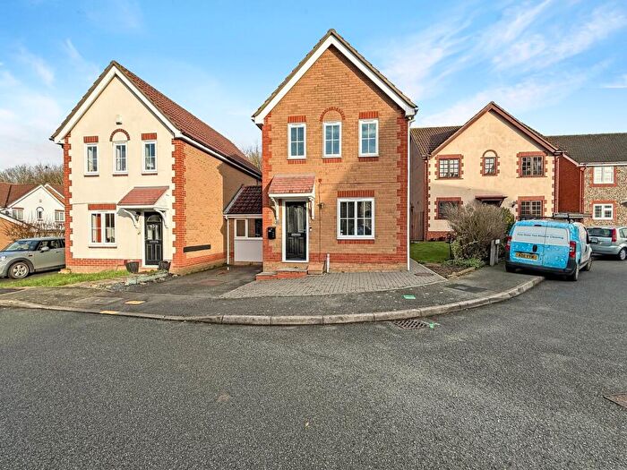 3 Bedroom Detached House For Sale In Stafford Crescent, Braintree, CM7