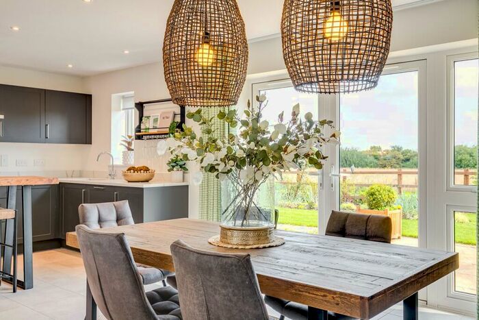 4 Bedroom Detached House For Sale In Cotton Meadows, Howard Close, Wilstead, Bedford, MK45