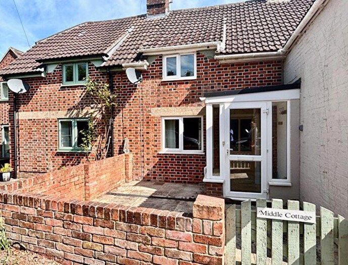 2 Bedroom Cottage To Rent In Heddington, Calne, SN11