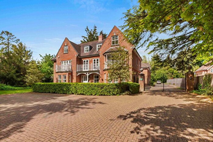 2 Bedroom Apartment For Sale In Amersham Road, Fairlawns Amersham Road, HP13