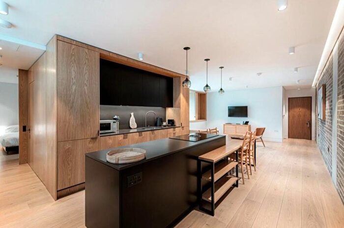 1 Bedroom Property To Rent In Weymouth Mews, London, W1G