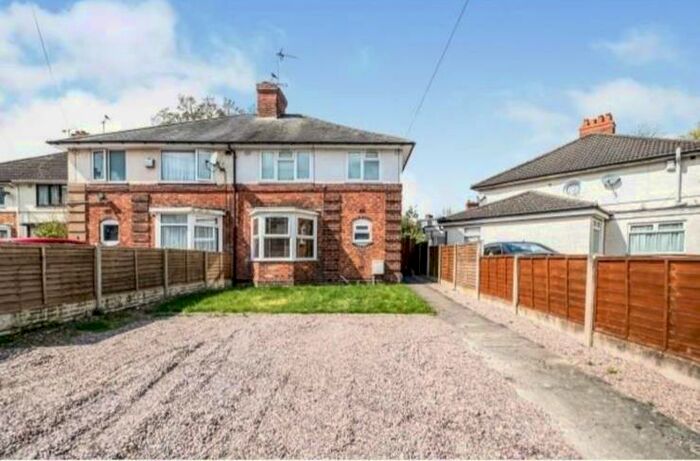 3 Bedroom Semi-Detached House To Rent In Anstey Grove, Birmingham, B27