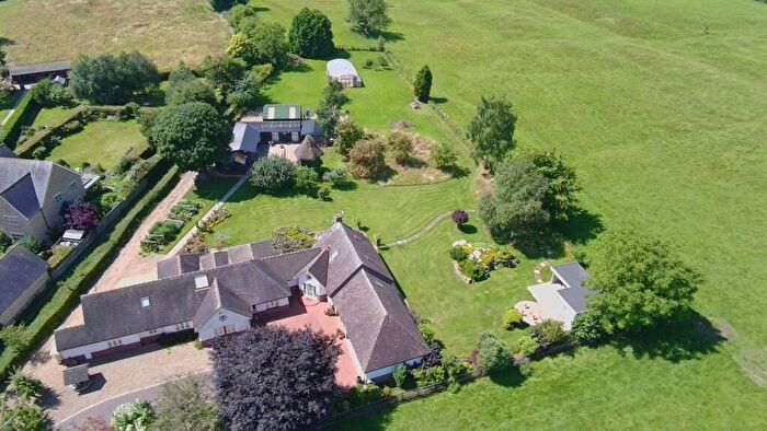 5 Bedroom Detached Bungalow For Sale In Hatchet Leys Lane, Thornborough, MK18