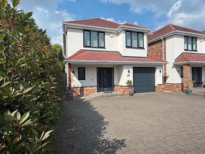 4 Bedroom House For Sale In Victoria Road, Rayleigh, SS6