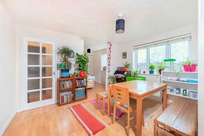 Studio To Rent In Myers Lane, New Cross, SE14