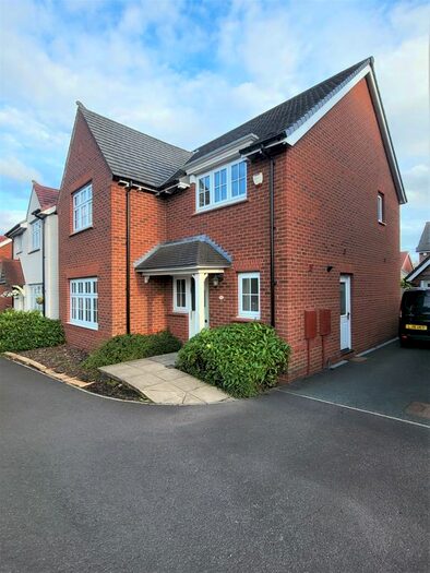 4 Bedroom Detached House To Rent In Sandiacre, West Timperley, Altrincham, WA14