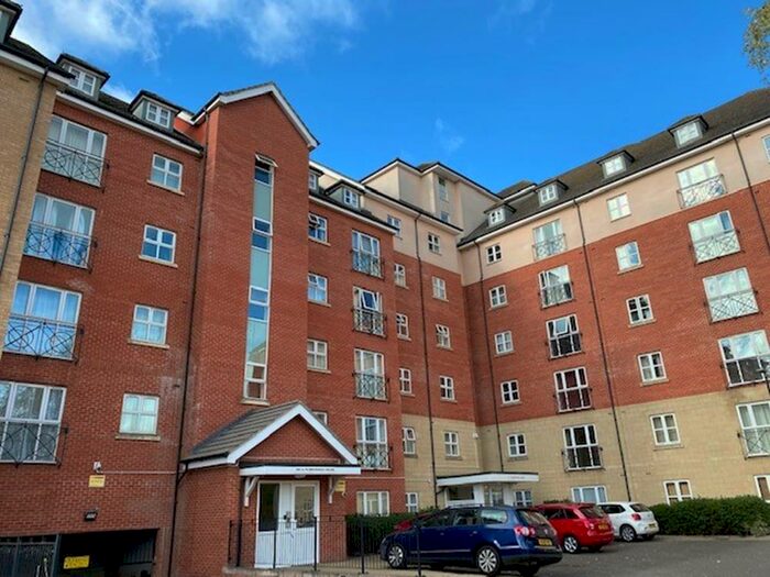 2 Bedroom Apartment To Rent In Britannia House, Bedford, MK42