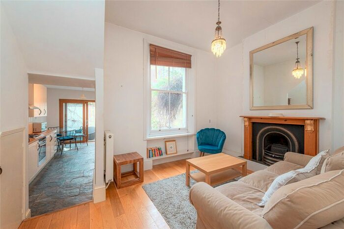 1 Bedroom Flat To Rent In Blagrove Road, London, W10