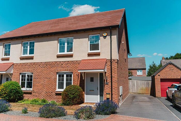 3 Bedroom Semi-Detached House For Sale In Steeplechase Way, Market Harborough, LE16